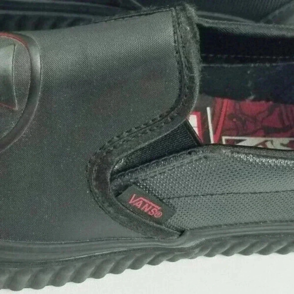 Vans Women's 6.5 Men's 5 Marvel Black Widow Classic Slip-On Logo Tag Sneakers - Picture 10 of 12
